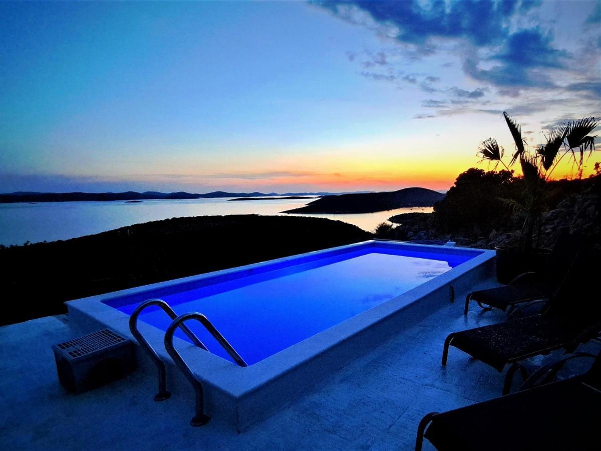 Villa Robinson Tkon Bagian luar foto